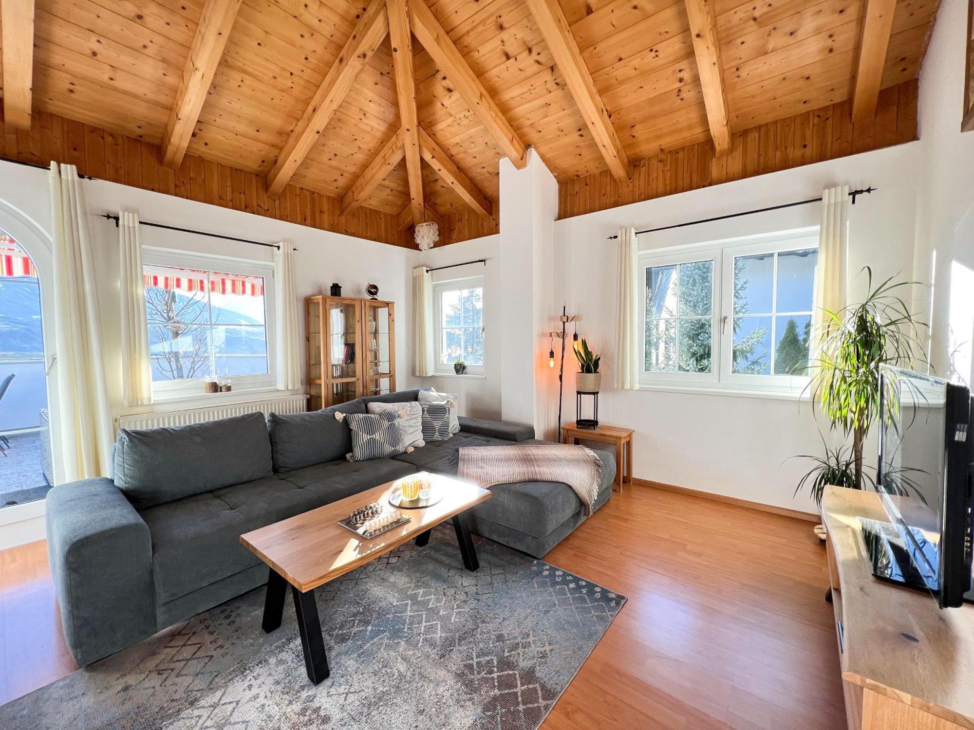 Апартаменты Sunny Mountain Loft - Terrace & Garden Таур Экстерьер фото